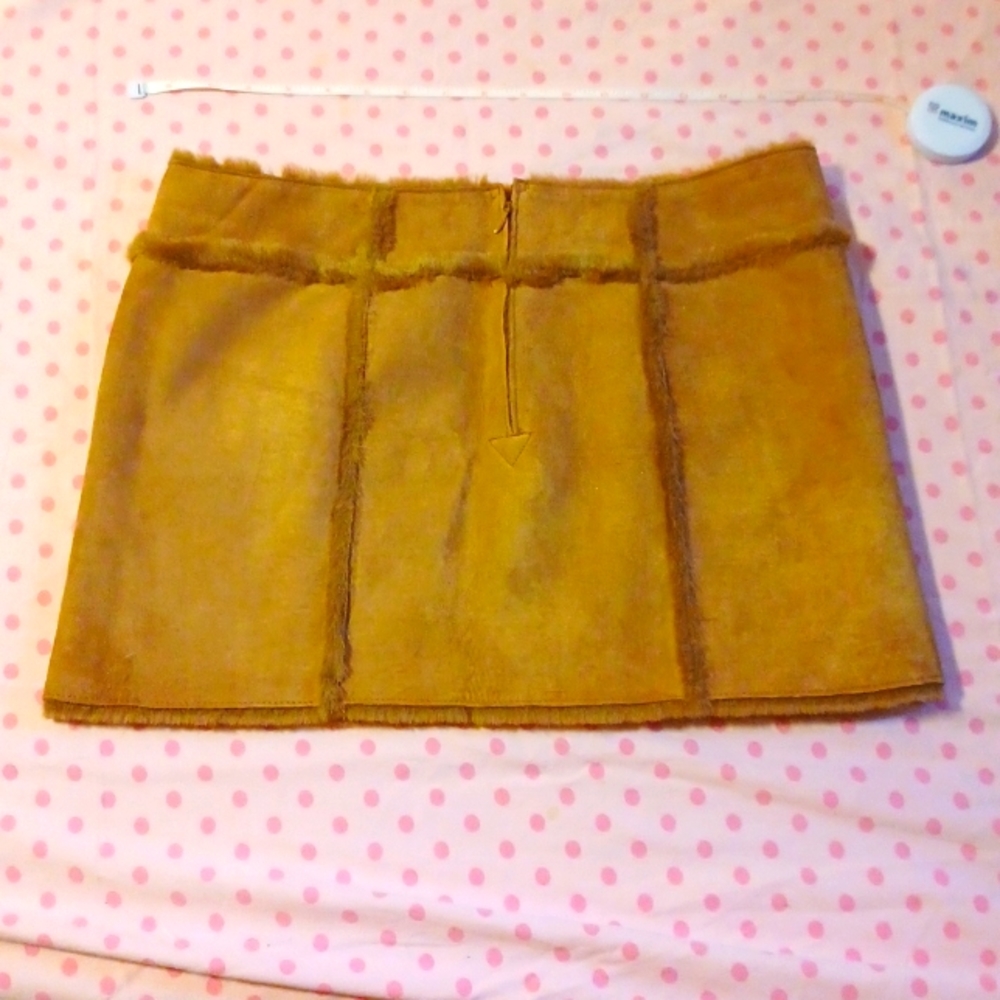 UGG Fur mini skirt - Picture 3 of 3